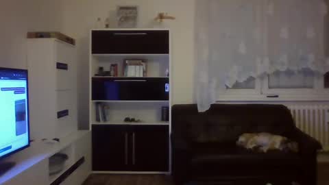 Snapshot of hanzik1954 chatting on 02.02.25 hanzik1954 online show from 02.02.25