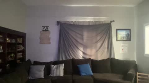 Snapshot of happilymarr1ed chatting on 09.16.25 DadBod online show from 09.16.25