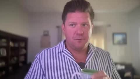 Snapshot of happilymarr1ed chatting on 09.17.25 DadBod online show from 09.17.25