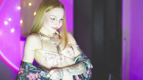 happy_cat_house2 online show from 01.18.25