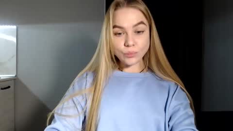 happy_fox_ online show from 12.25.24