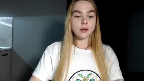 happy_fox_ online show from 01.07.25