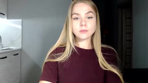 happy_fox_ online show from 09.23.25