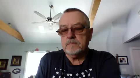 Snapshot of happynudist7373 chatting on 07.12.26 happynudist7373 online show from 07.12.26