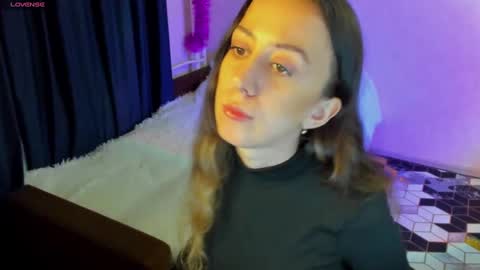 Stephanie online show from 12.19.24