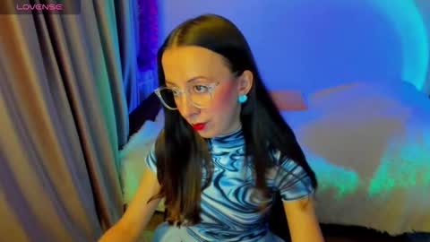 Snapshot of happystephanie chatting on 02.01.26 Stephanie online show from 02.01.26