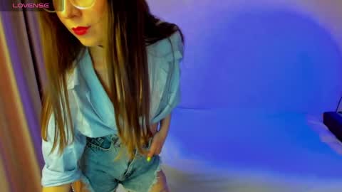 Stephanie online show from 04.08.26