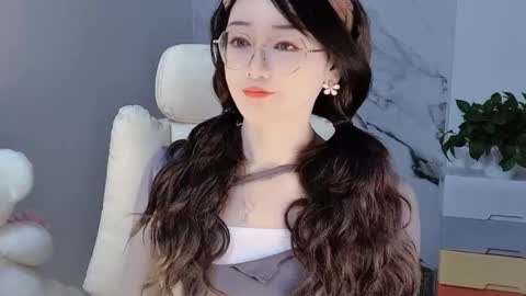 Daisy online show from 12.21.24