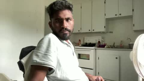 Snapshot of harashid chatting on 10.30.25 harashid online show from 10.30.25