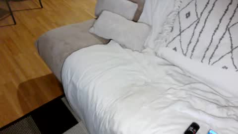 Snapshot of hard_out_here chatting on 12.21.25 Chris online show from 12.21.25