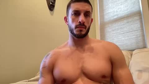 Snapshot of hard_runner_ chatting on 11.24.25 hard_runner_ online show from 11.24.25