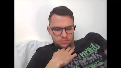 hardboylovemilfmoom online show from 04.06.26