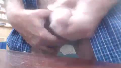 Snapshot of hardbuns chatting on 12.10.24 Brad online show from 12.10.24