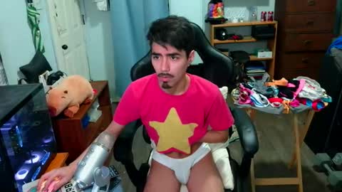 Snapshot of harddmikee chatting on 02.02.26 harddmikee online show from 02.02.26