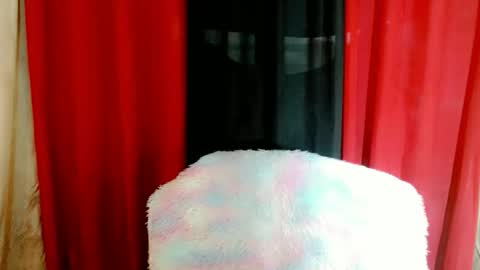 Snapshot of hardfox_xoxo chatting on 10.18.25 mj online show from 10.18.25