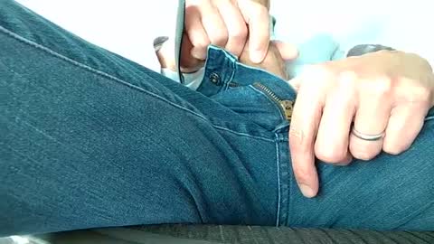 Straight Exhibitionist All Welcome online show from 02.24.25