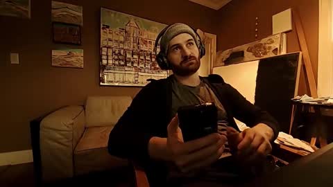 Snapshot of hardswtch chatting on 11.18.25 Tom online show from 11.18.25