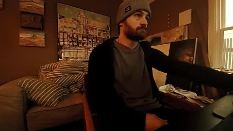 Snapshot of hardswtch chatting on 11.27.25 Tom online show from 11.27.25