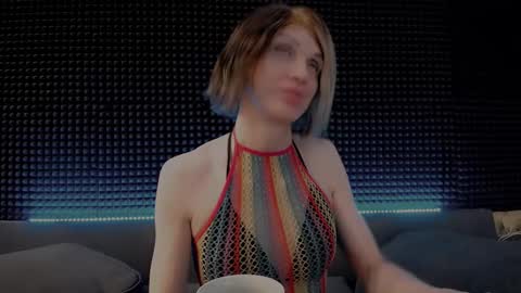 Miss Hardy online show from 03.25.26