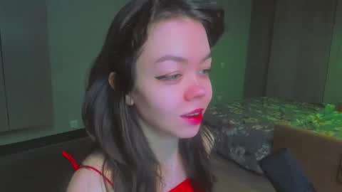 Snapshot of haribo_asmr chatting on 12.22.24 Miss Hari online show from 12.22.24