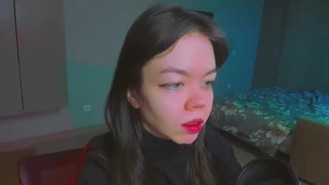 Snapshot of haribo_asmr chatting on 01.11.25 Miss Hari online show from 01.11.25