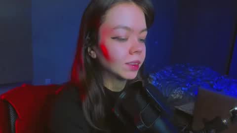 Snapshot of haribo_asmr chatting on 01.25.25 Miss Hari online show from 01.25.25