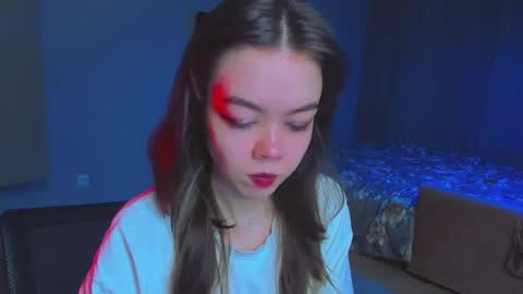 Snapshot of haribo_asmr chatting on 02.05.25 Miss Hari online show from 02.05.25