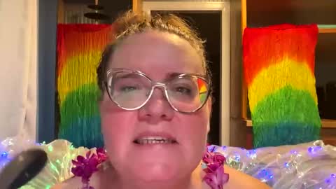 Fiiona online show from 04.12.26