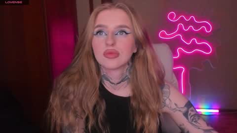 Snapshot of harley_kimm chatting on 12.18.24 Julia online show from 12.18.24