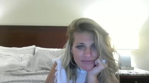 Snapshot of harlowshae chatting on 10.26.25 ThatTeacher online show from 10.26.25