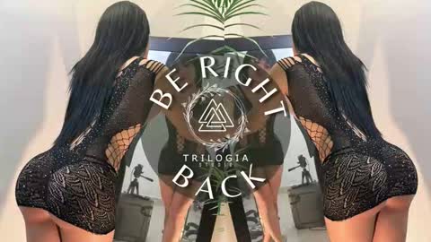 Snapshot of harper_brown1 chatting on 11.29.25 Harper online show from 11.29.25