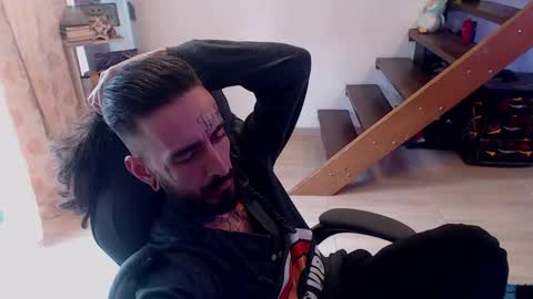 OMAR online show from 01.10.25