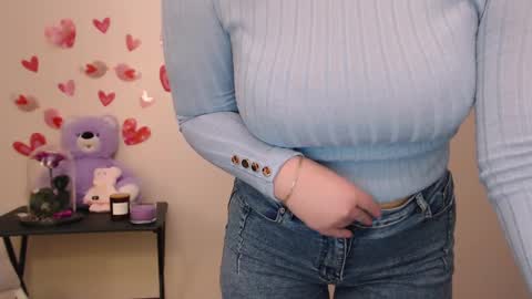 Snapshot of hartfoxx chatting on 02.15.25 hartfoxx online show from 02.15.25