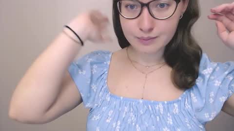 Snapshot of hartfoxx chatting on 09.09.25 hartfoxx online show from 09.09.25