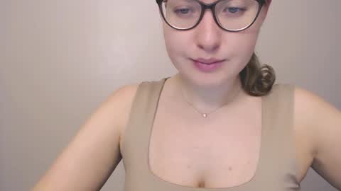 Snapshot of hartfoxx chatting on 10.23.25 hartfoxx online show from 10.23.25