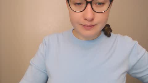 Snapshot of hartfoxx chatting on 10.31.25 hartfoxx online show from 10.31.25