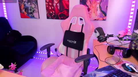 karen  online show from 02.23.25