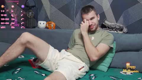 Snapshot of harvey_ren chatting on 10.29.25 Harvey online show from 10.29.25