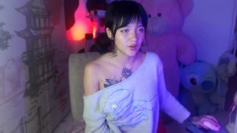 Im Emily and I could be the love of your life    online show from 09.16.25