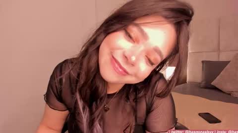 Snapshot of has_gonzalezz chatting on 03.19.26 has_gonzalezz online show from 03.19.26