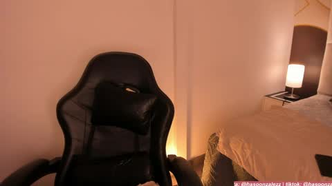 Snapshot of has_gonzalezz chatting on 04.09.26 has_gonzalezz online show from 04.09.26