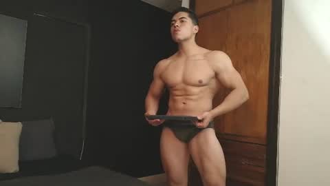 hat_guy01 online show from 06.19.26