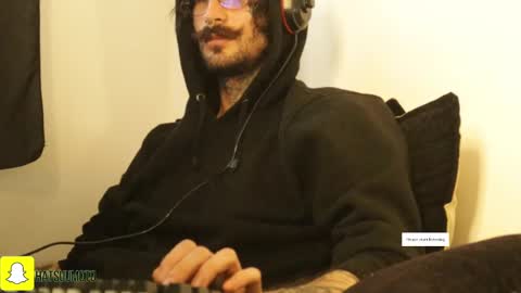 More content   2   online show from 01.28.25