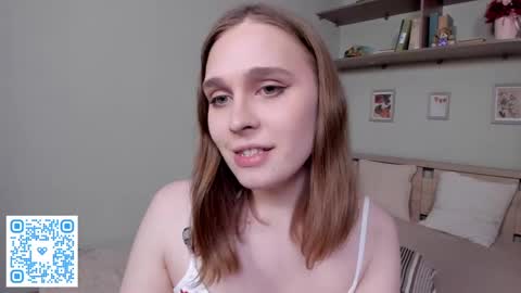 Mia online show from 04.15.26