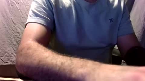 Snapshot of hawaiinstallion23 chatting on 10.26.25 hawaiinstallion23 online show from 10.26.25