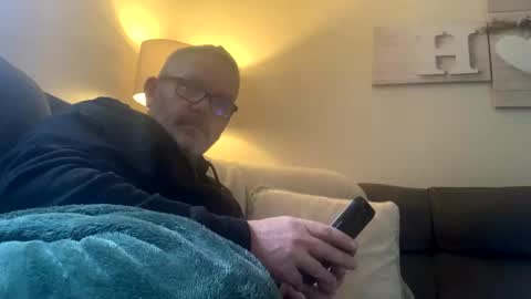 Snapshot of hawks2113 chatting on 02.13.25 hawks2113 online show from 02.13.25