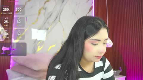 haylie  See you tonight at 8pm Colombia time online show from 02.01.25