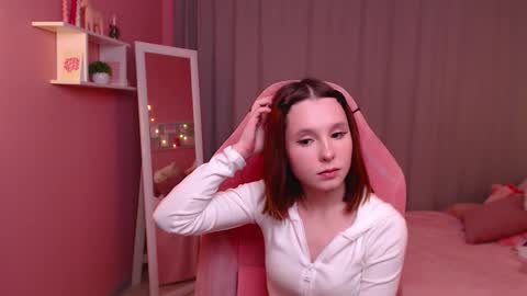 Mia online show from 02.11.26