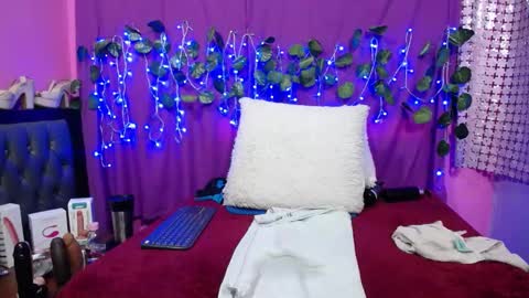 hazel online show from 02.03.25