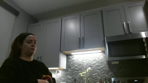 Hazel online show from 02.06.25